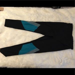 Athletic leggings